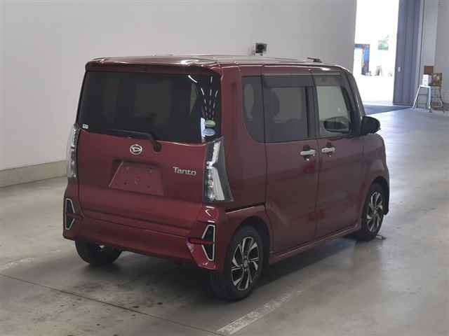DAIHATSU TANTO 2020