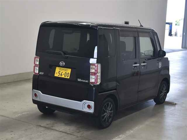 DAIHATSU WAKE 2015