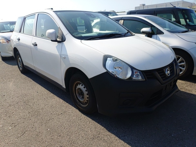NISSAN AD 2020