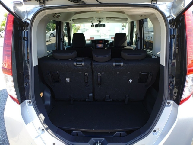 TOYOTA ROOMY 2020