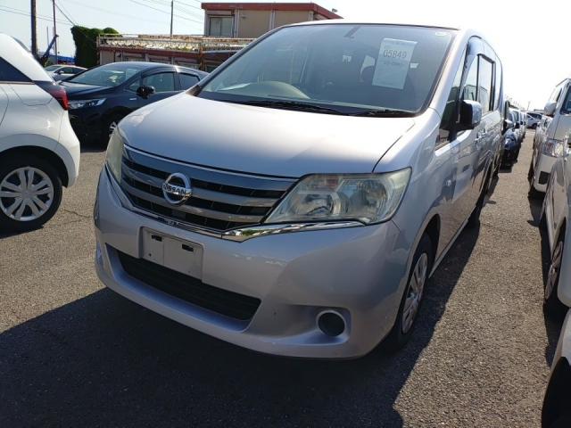 NISSAN SERENA 2013