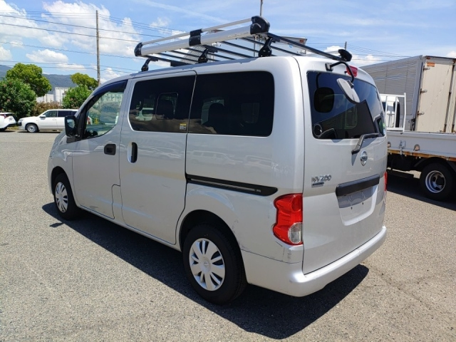 NISSAN NV200 2020