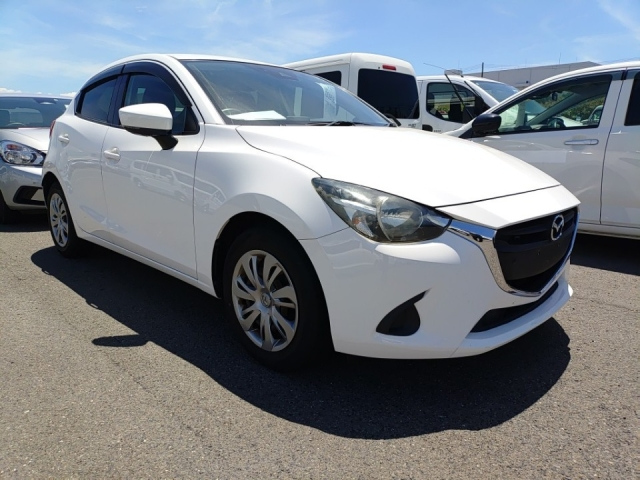 MAZDA DEMIO 2018