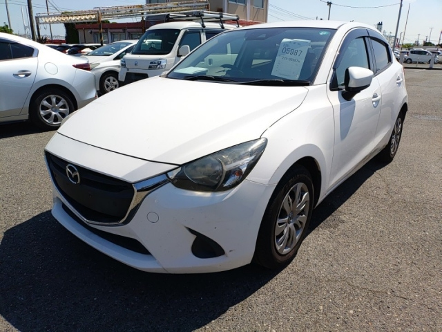 MAZDA DEMIO 2019