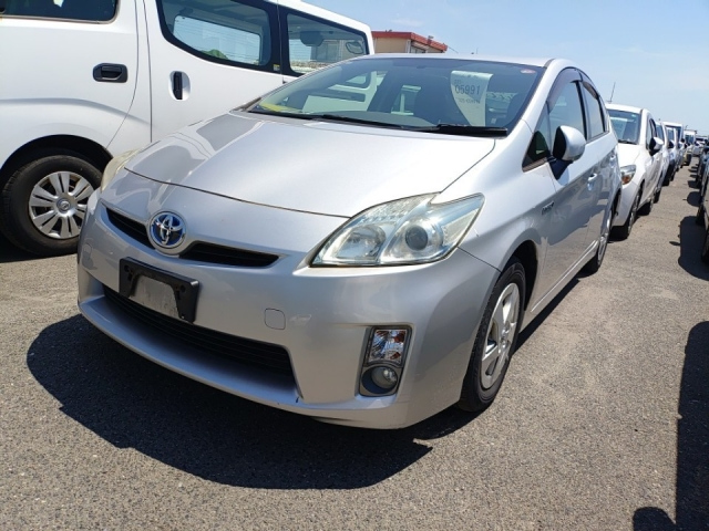 TOYOTA PRIUS 2010