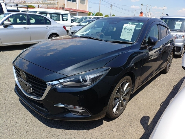 MAZDA AXELA 2018