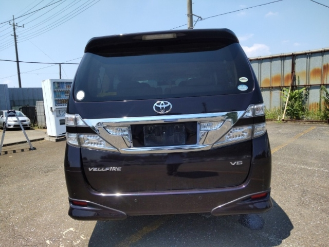 TOYOTA VELLFIRE 2010