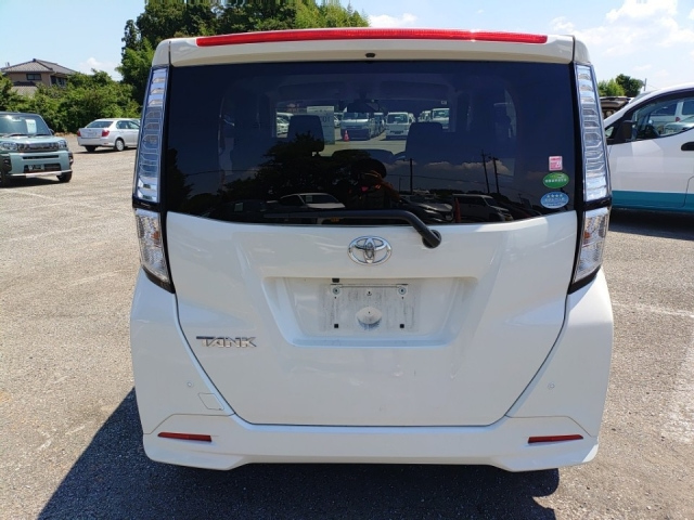 TOYOTA TANK 2018