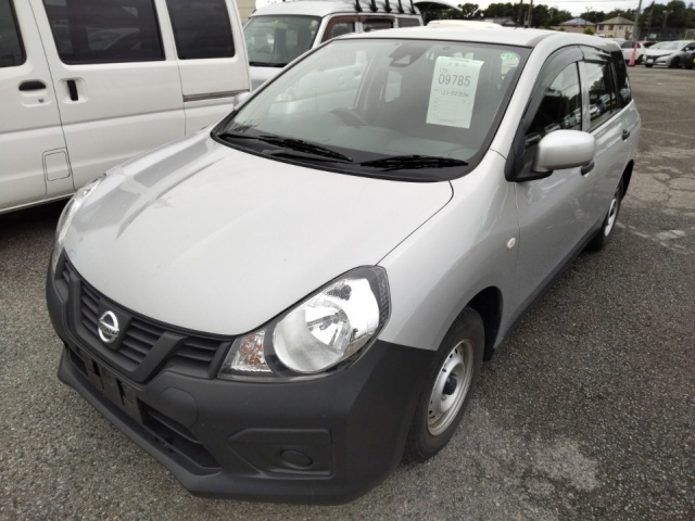 NISSAN AD 2020