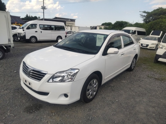 TOYOTA PREMIO 2012