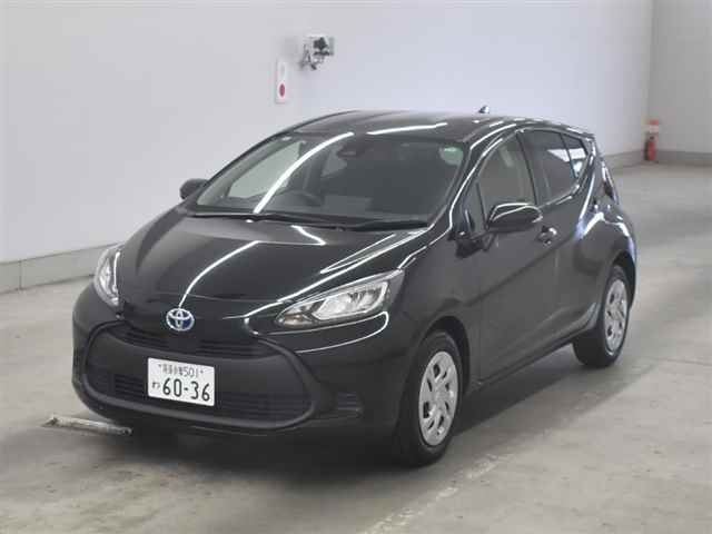 TOYOTA AQUA 2023