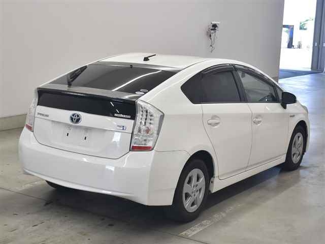 TOYOTA PRIUS 2010
