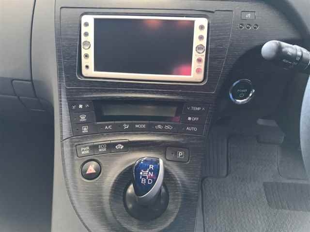 TOYOTA PRIUS 2010