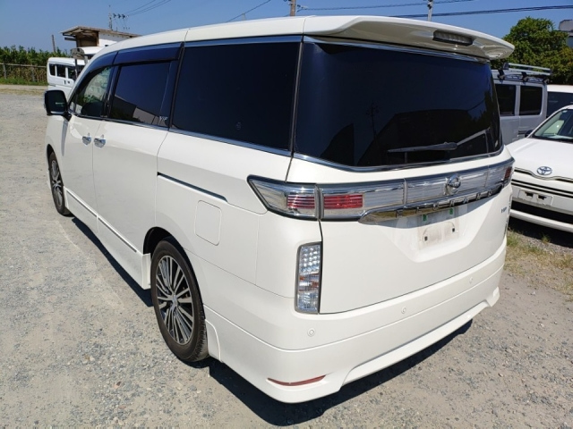 NISSAN ELGRAND 2019