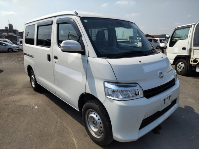 TOYOTA TOWN ACE VAN 2023