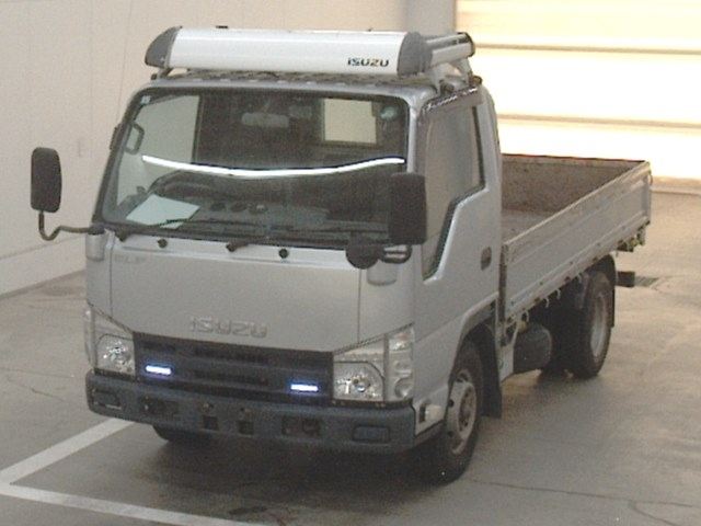 ISUZU ELF 2011