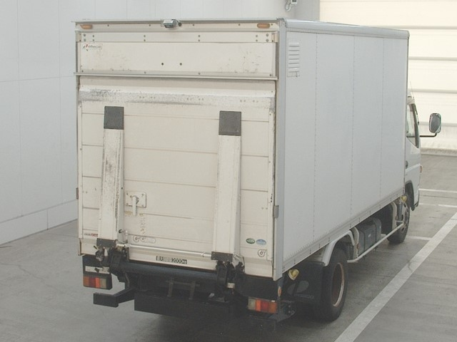 MITSUBISHI CANTER 2012