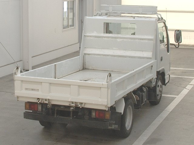 ISUZU ELF 2008