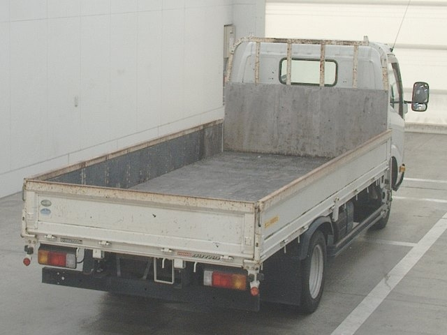 HINO DUTRO 2018