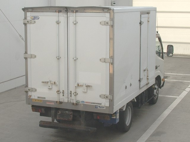 HINO DUTRO 2015