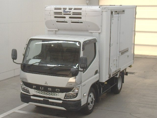 MITSUBISHI CANTER 2023