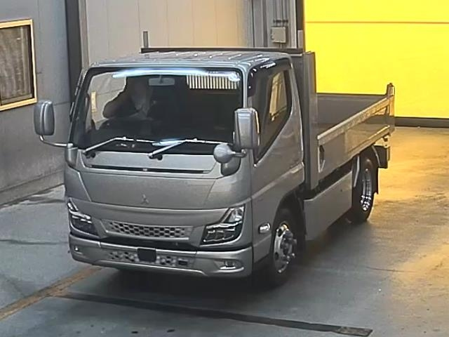MITSUBISHI CANTER 2022