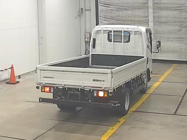 ISUZU ELF 2022