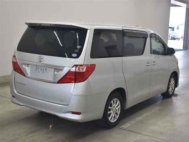 TOYOTA ALPHARD 2010