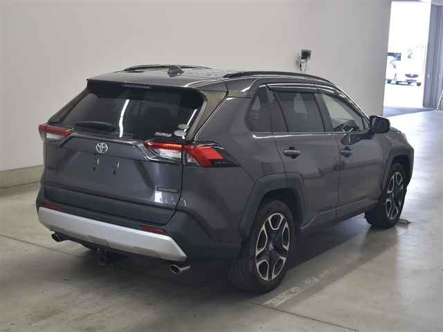 TOYOTA RAV4 2019