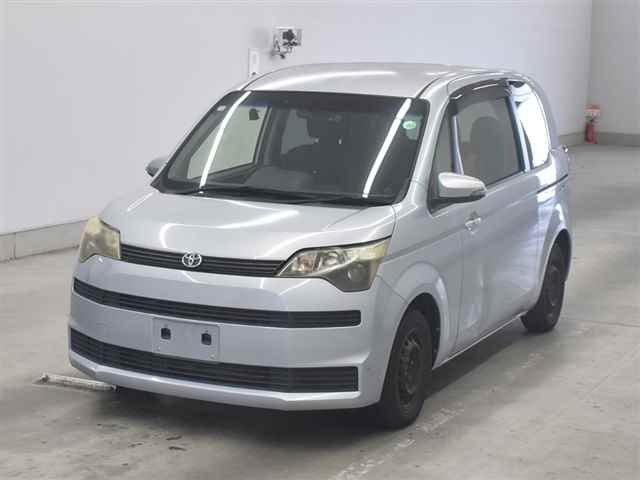 TOYOTA SPADE 2012