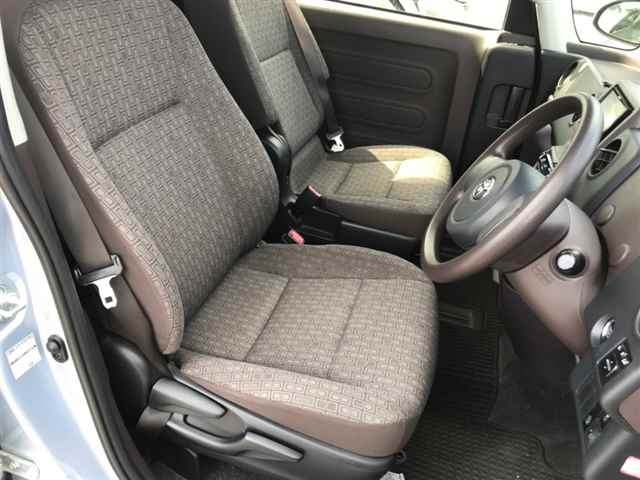 TOYOTA SPADE 2012