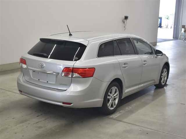 TOYOTA AVENSIS WAGON 2012