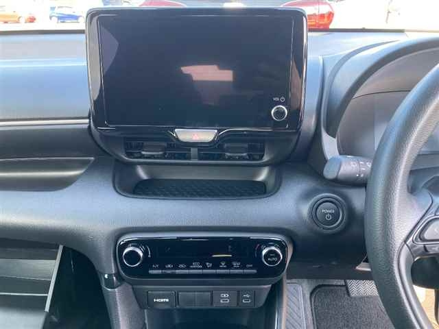 TOYOTA YARIS 2024