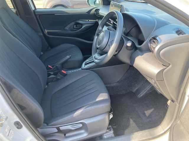TOYOTA YARIS 2024
