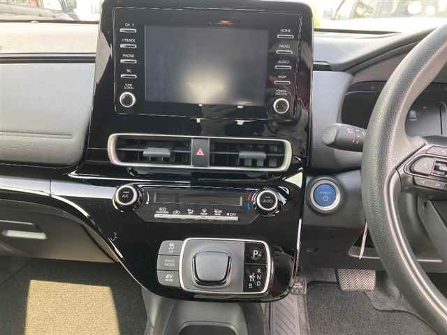 TOYOTA AQUA 2024