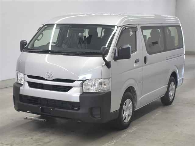 TOYOTA HIACE 2025