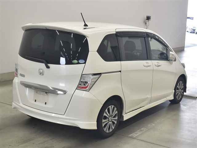 HONDA FREED 2012