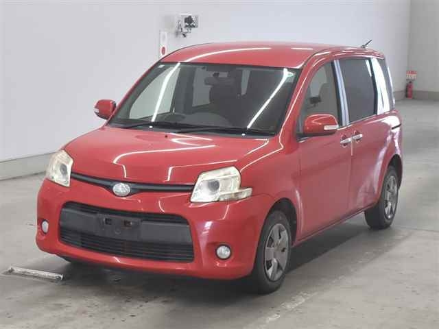 TOYOTA SIENTA 2013