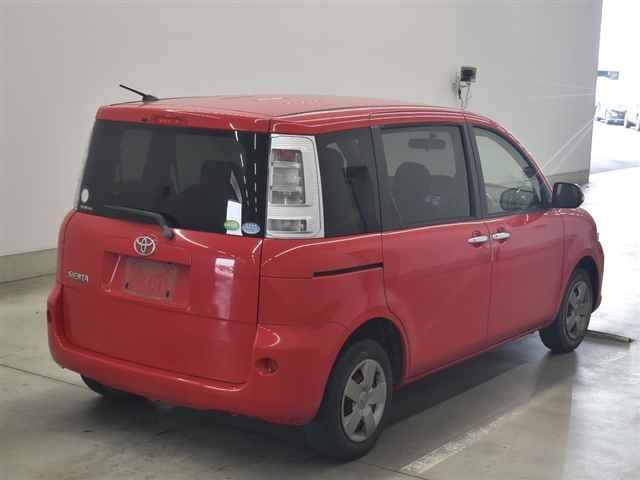 TOYOTA SIENTA 2013