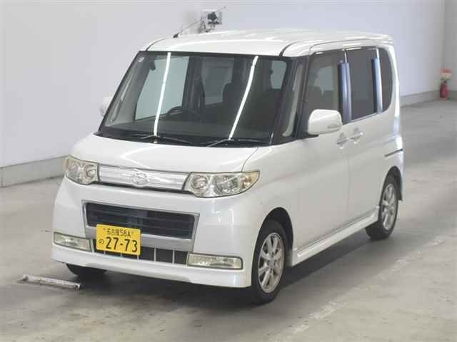 DAIHATSU TANTO 2008