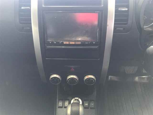 NISSAN X-TRAIL 2012