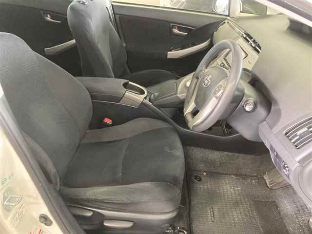 TOYOTA PRIUS 2014