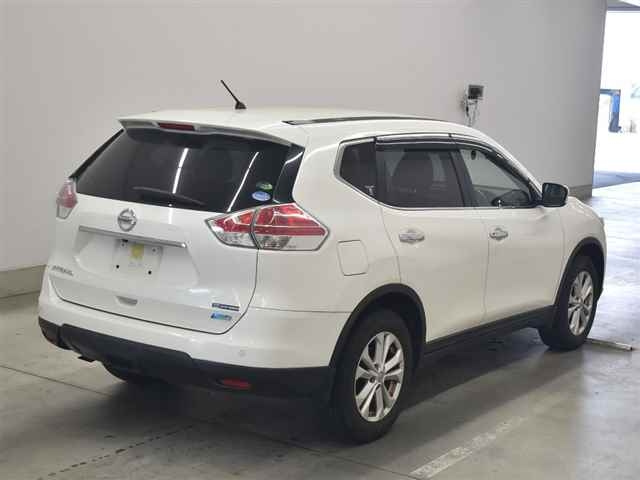 NISSAN X-TRAIL 2014