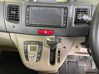 DAIHATSU MOVE 2011