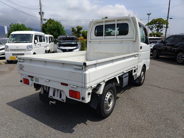 NISSAN CLIPPER TRUCK 2017