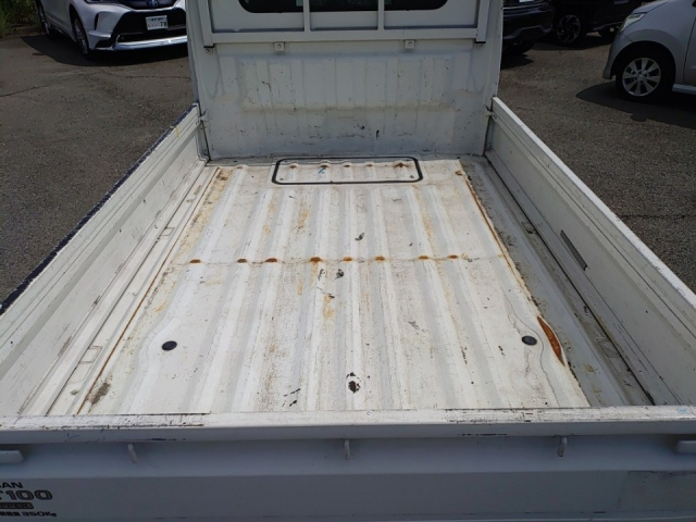 NISSAN CLIPPER TRUCK 2017