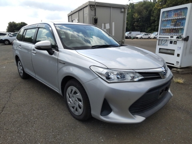 TOYOTA COROLLA FIELDER 2019
