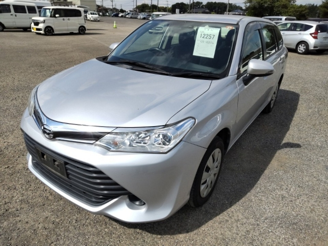 TOYOTA COROLLA FIELDER 2017