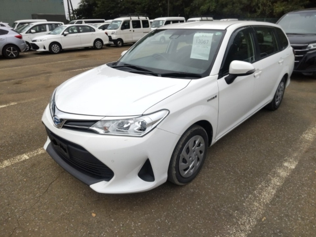 TOYOTA COROLLA FIELDER 2019
