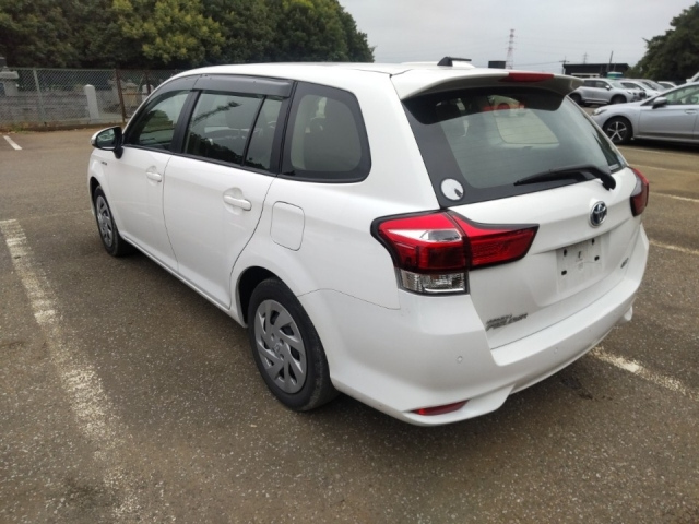 TOYOTA COROLLA FIELDER 2019